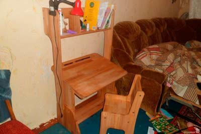 Парта-трансформер 70 см с пеналом